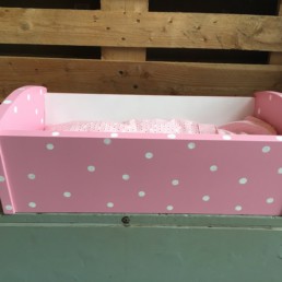 poppenbed roze